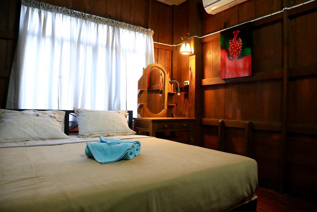 Siriwan Hostel Чиангмай Екстериор снимка