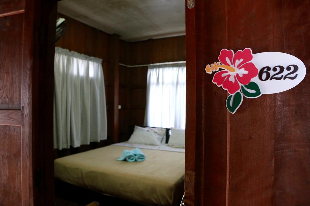 Siriwan Hostel Чиангмай Екстериор снимка