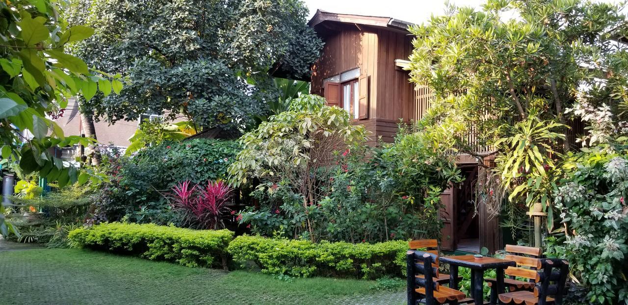 Siriwan Hostel Чиангмай Екстериор снимка