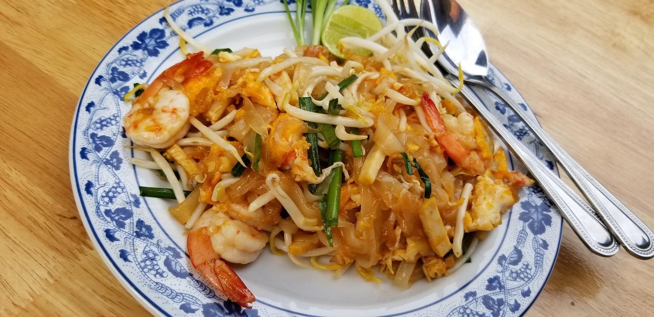 Siriwan Hostel Чиангмай Екстериор снимка