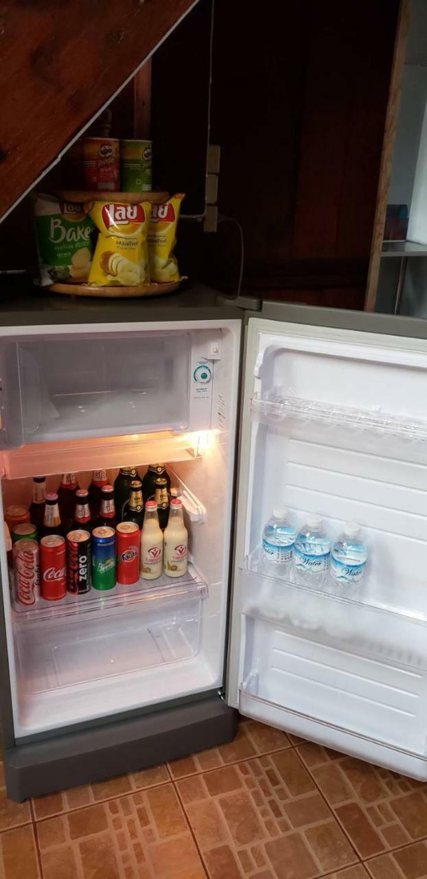 Siriwan Hostel Чиангмай Екстериор снимка